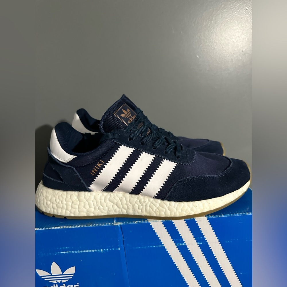 Adidas Iniki size 8.5